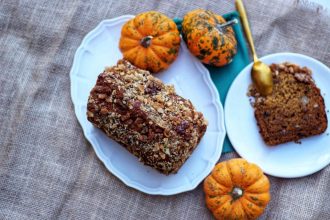 pumkin and spices halloween vegan cake